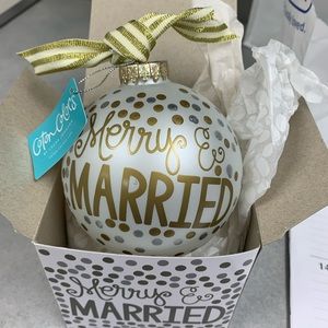 Coton Colors Merry & Married ornament